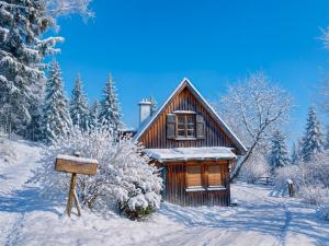 Die kleine Waldhtte Die kleine Waldhtte